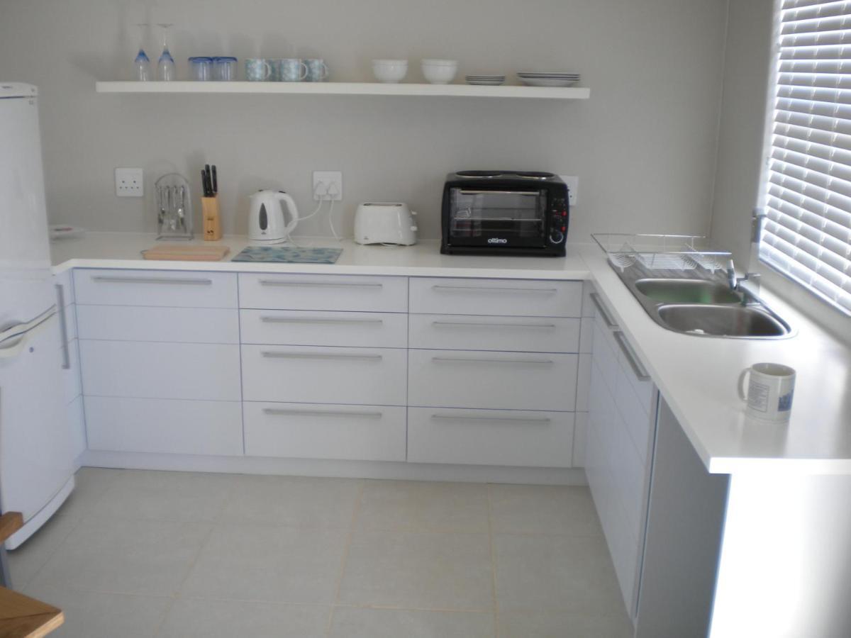 Perfect 10 - 10 To 13 Sleeper Luxury Holiday Home Breakage Deposit Of R2500 Per Weekend Lease Langebaan Εξωτερικό φωτογραφία